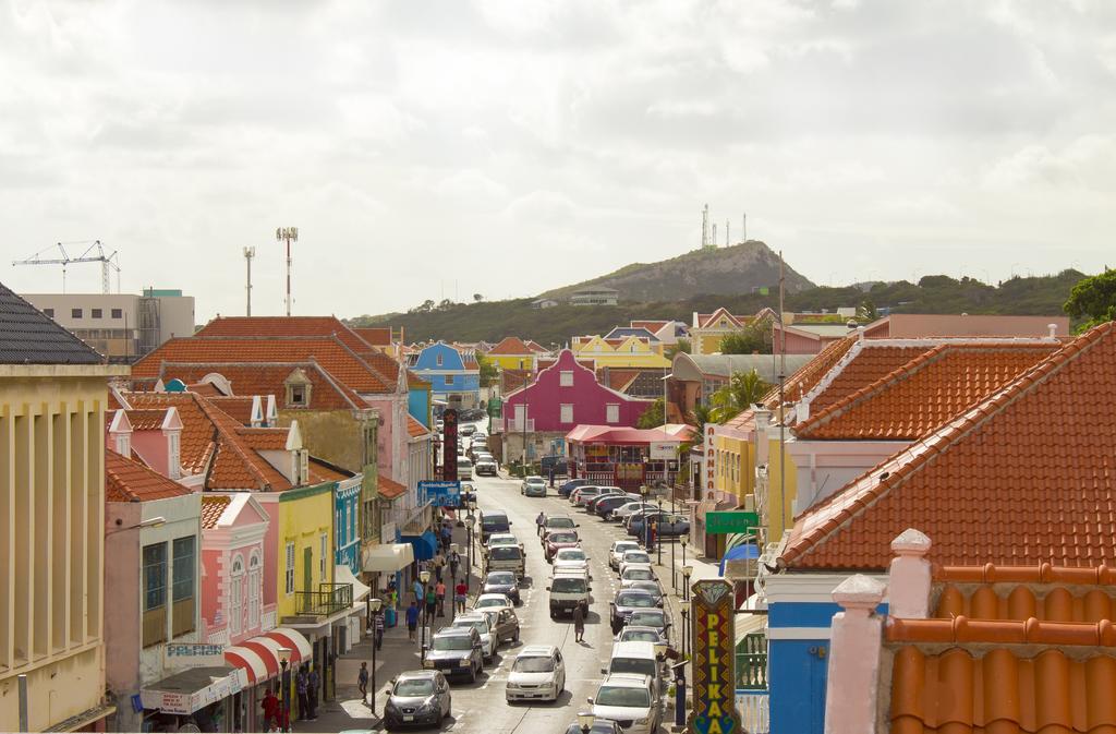 Curacao Suites Hotel Вилемстад Екстериор снимка