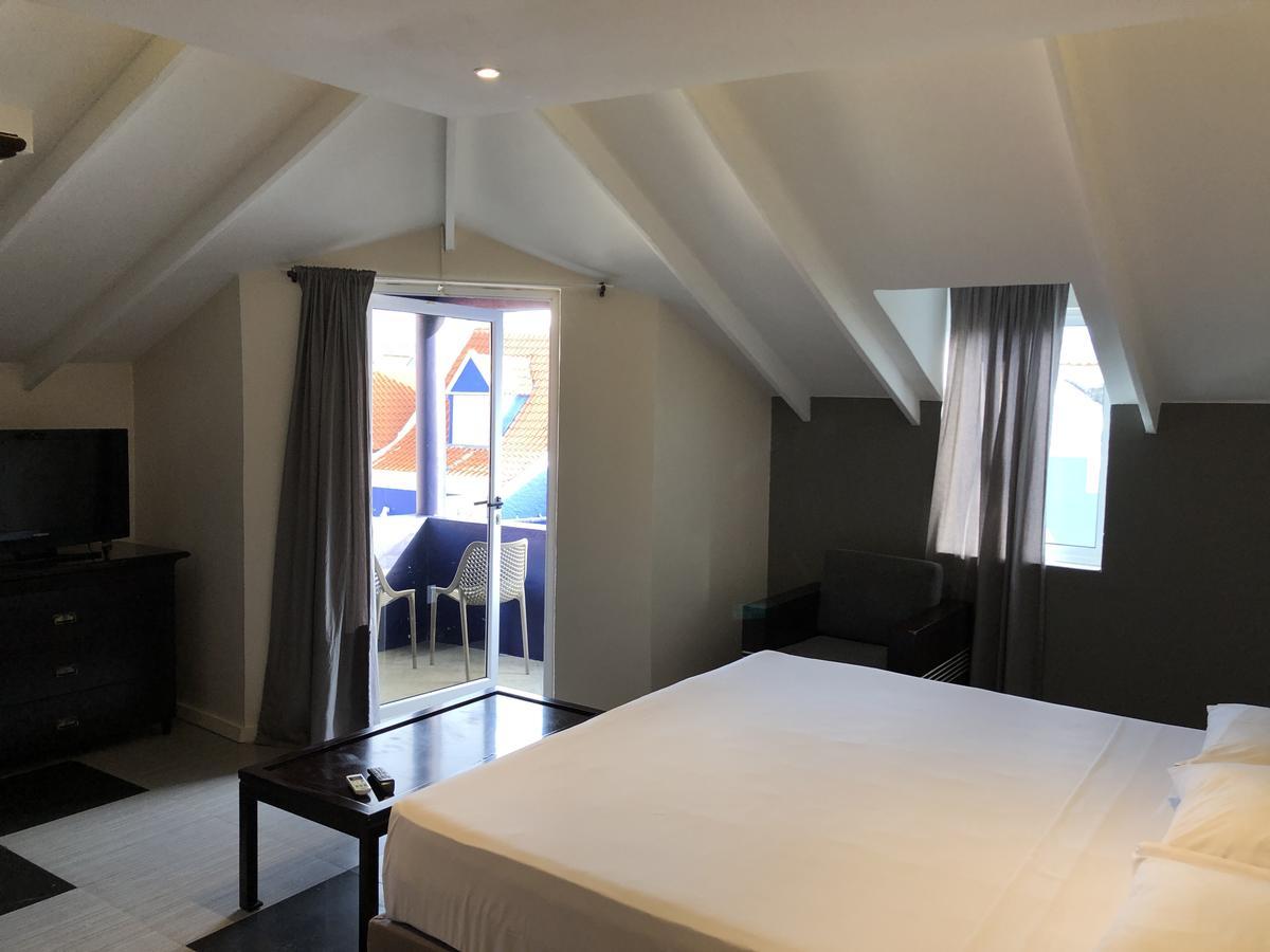 Curacao Suites Hotel Вилемстад Екстериор снимка